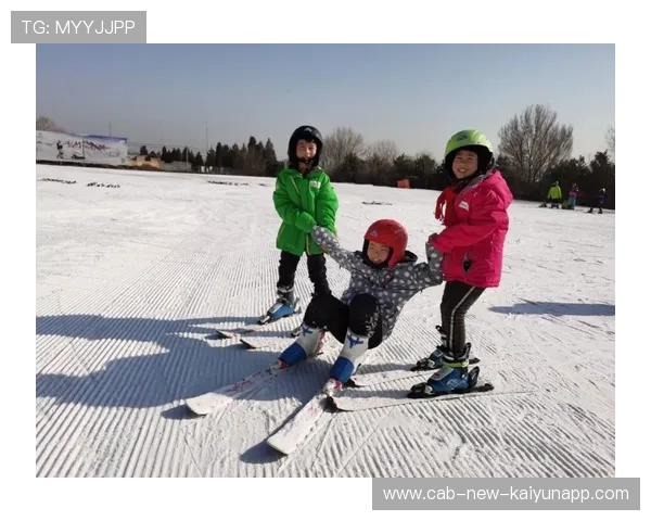 冰雪运动俱乐部完善少儿滑雪器材租赁与质量监管，冰雪运动培训机构