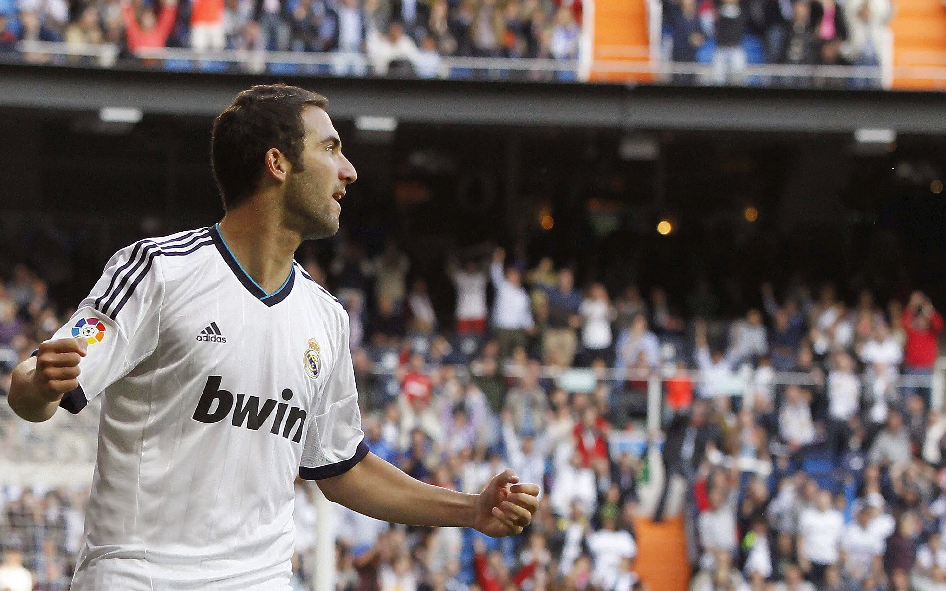 中超联赛中国足球逆袭 球员表现令人惊艳,中超 队伍